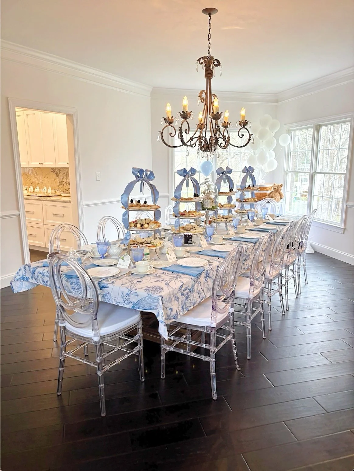 Corporate banquet seating